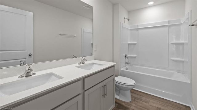 122 Noah Park Drive, Lexington, NC 27292