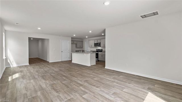 122 Noah Park Drive, Lexington, NC 27292