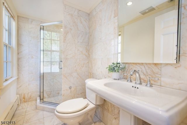 5 Rocky Way, West Orange Twp., NJ 07052