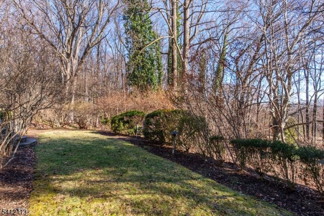 5 Rocky Way, West Orange Twp., NJ 07052