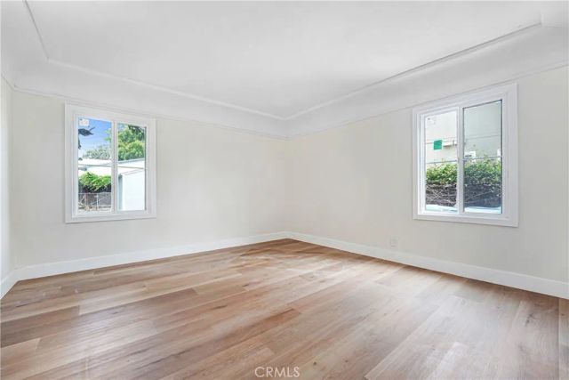1567 S Spaulding, Los Angeles, CA 90019