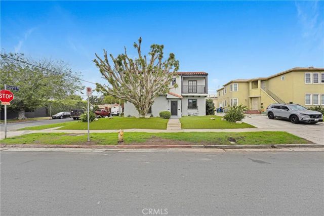 1567 S Spaulding, Los Angeles, CA 90019