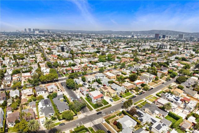1567 S Spaulding, Los Angeles, CA 90019