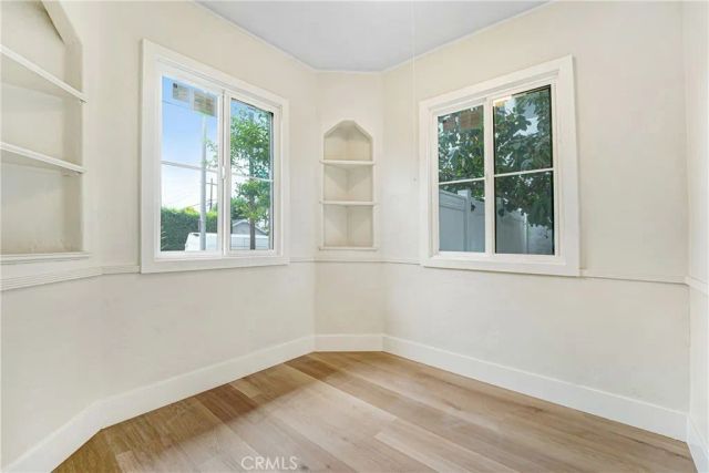 1567 S Spaulding, Los Angeles, CA 90019