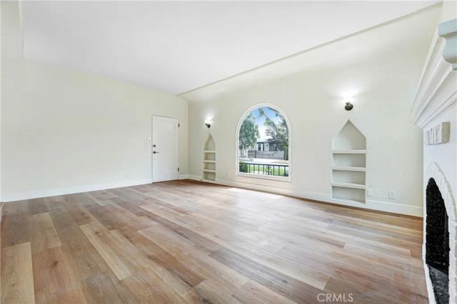 1567 S Spaulding, Los Angeles, CA 90019