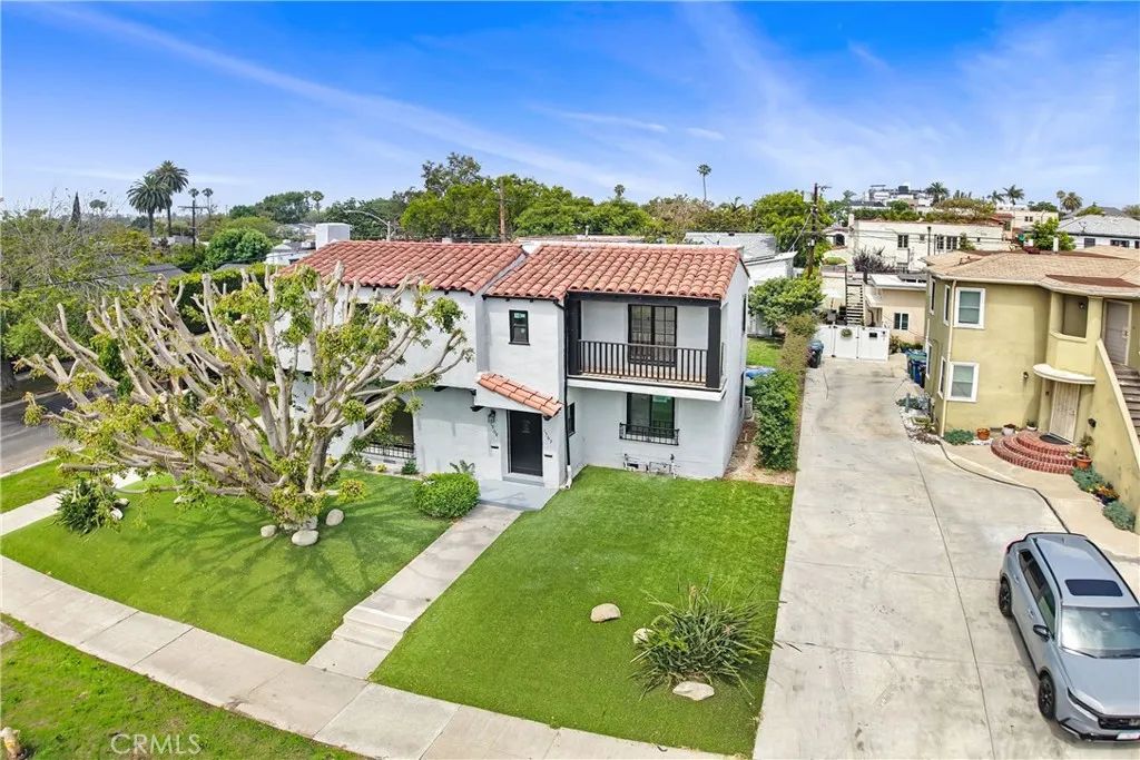 1567 S Spaulding, Los Angeles, CA 90019