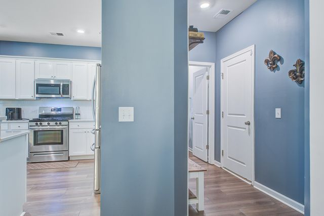 214 Daniels Creek Circle, Goose Creek, SC 29445