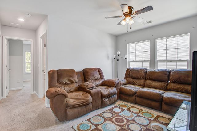 214 Daniels Creek Circle, Goose Creek, SC 29445
