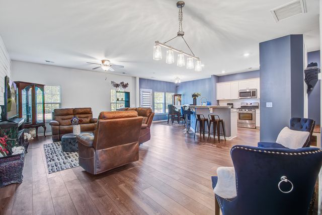 214 Daniels Creek Circle, Goose Creek, SC 29445