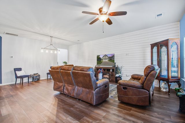 214 Daniels Creek Circle, Goose Creek, SC 29445