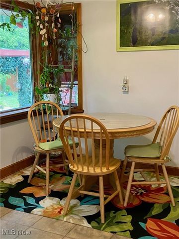 135 Ridgeland Drive, Amherst, OH 44001