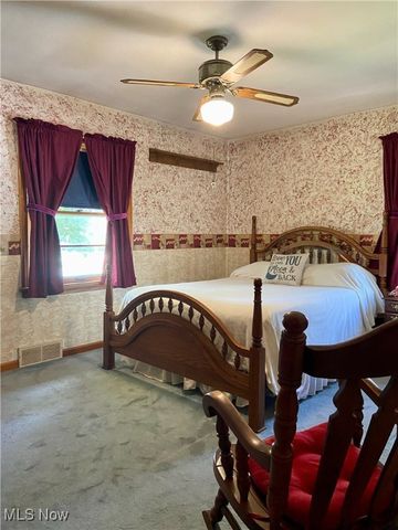 135 Ridgeland Drive, Amherst, OH 44001