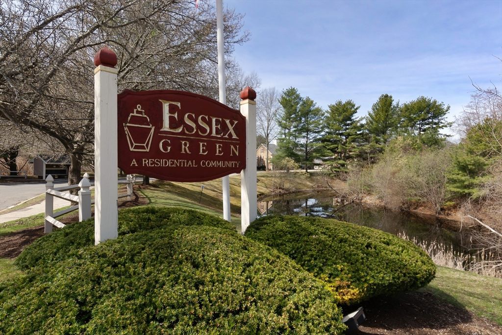 25 Essex Green Ln C, Peabody, MA 01960