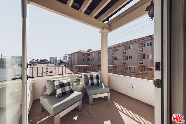 844 3rd Street 5, Santa Monica, CA 90403