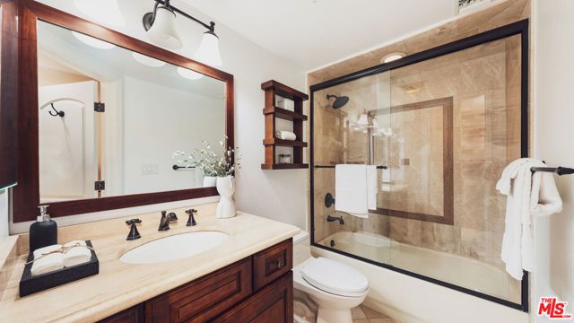 844 3rd Street 5, Santa Monica, CA 90403