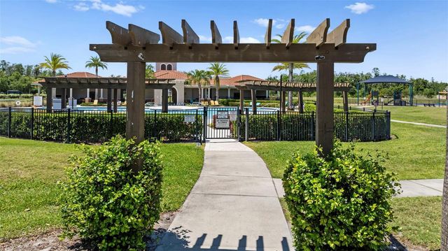 16673 WINDMILL FORGE PASS, Wimauma, FL 33598