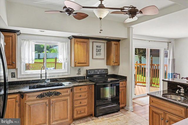 51 MARTIN DR, Holland, PA 18966