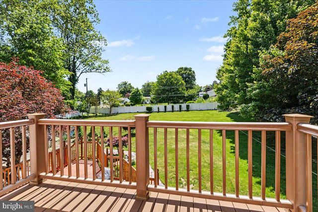 51 MARTIN DR, Holland, PA 18966