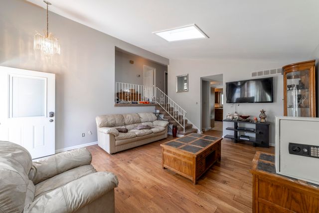 5826 Keller Avenue, Portage, IN 46368