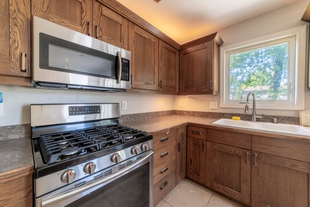 5826 Keller Avenue, Portage, IN 46368