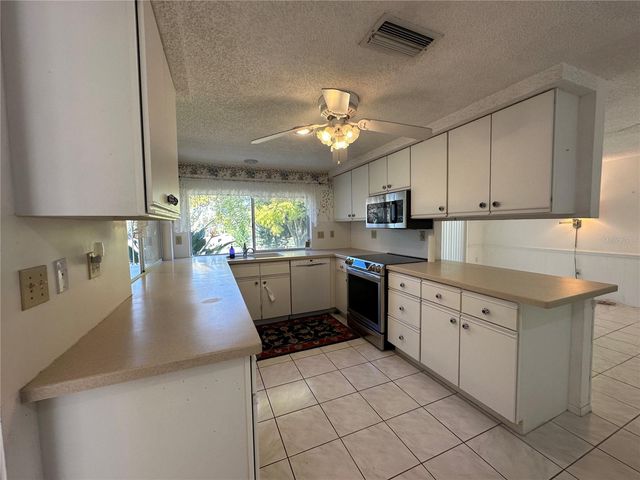 8205 VALLEY STREAM LANE, Hudson, FL 34667
