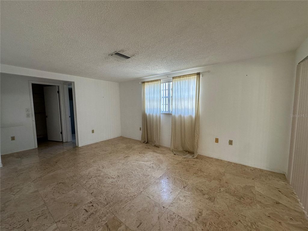 Image 14 of property listing at 8205 VALLEY STREAM LANE, Hudson, FL 34667