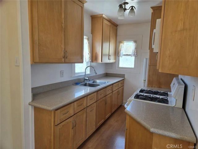 615 Wildrose C, Monrovia, CA 91016