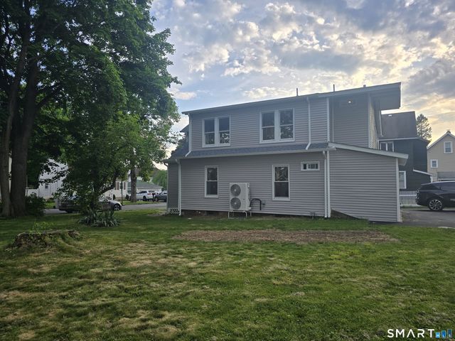 19 Jamaica Street, Bristol, CT 06010