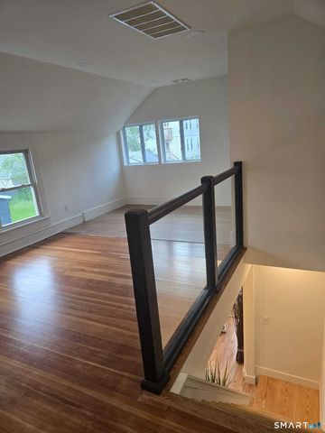 19 Jamaica Street, Bristol, CT 06010