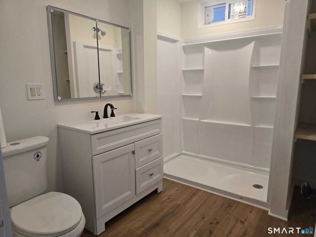 19 Jamaica Street, Bristol, CT 06010