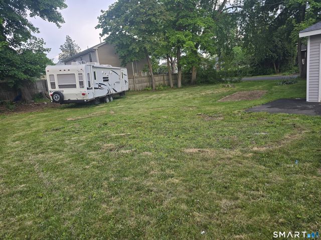 19 Jamaica Street, Bristol, CT 06010