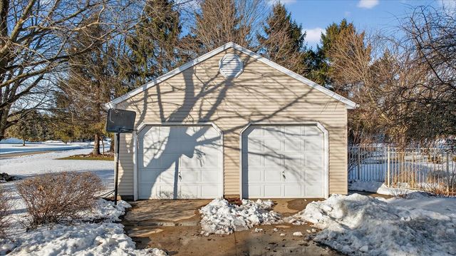 20350 Old 205, Edwardsburg, MI 49112