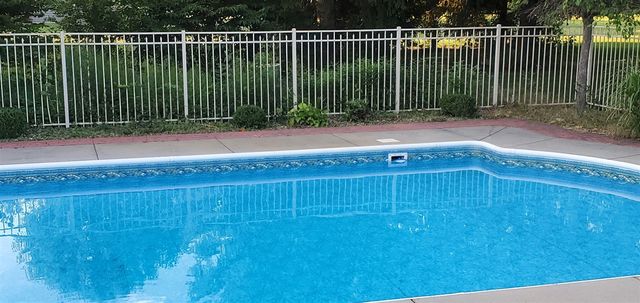 20350 Old 205, Edwardsburg, MI 49112