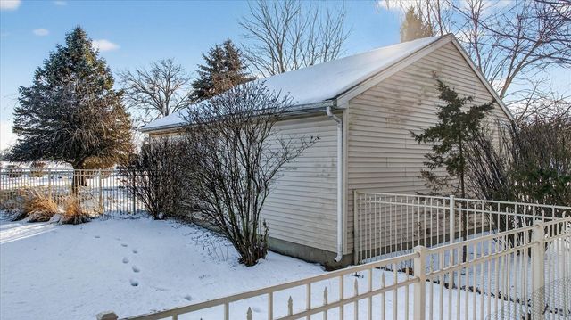 20350 Old 205, Edwardsburg, MI 49112