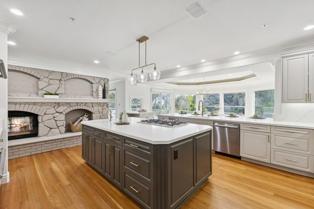 8044 Golden Eagle Way, Pleasanton, CA 94588