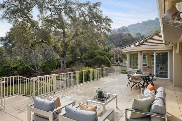 8044 Golden Eagle Way, Pleasanton, CA 94588