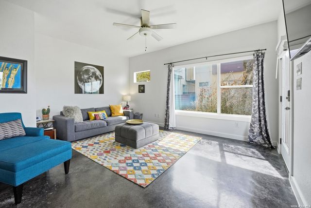 716 N Cherry, San Antonio, TX 78202