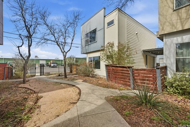 716 N Cherry, San Antonio, TX 78202