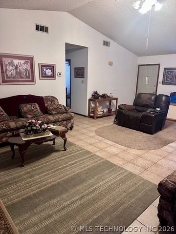 1101 W Georgia Street, Durant, OK 74701