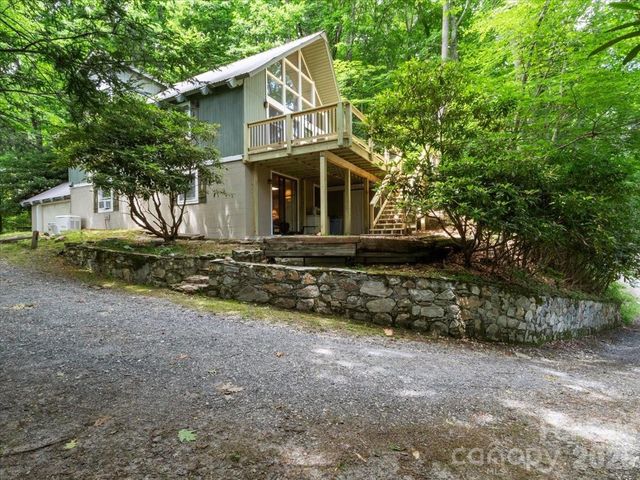 119 Fox Den Road, Mars Hill, NC 28754