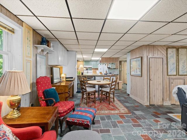 119 Fox Den Road, Mars Hill, NC 28754