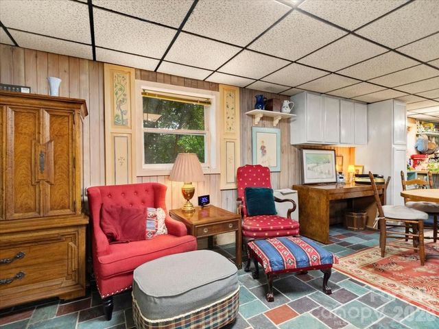 119 Fox Den Road, Mars Hill, NC 28754