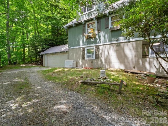 119 Fox Den Road, Mars Hill, NC 28754