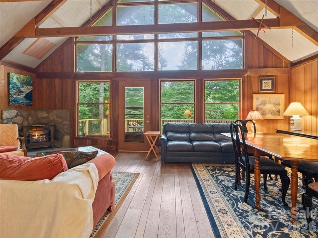 119 Fox Den Road, Mars Hill, NC 28754