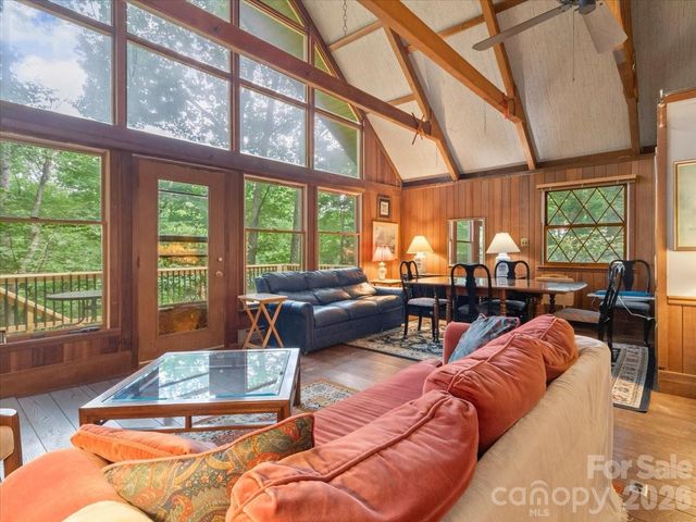 119 Fox Den Road, Mars Hill, NC 28754
