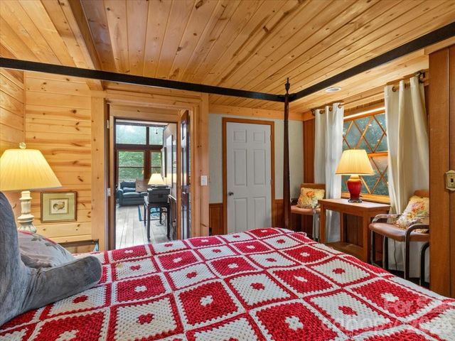 119 Fox Den Road, Mars Hill, NC 28754
