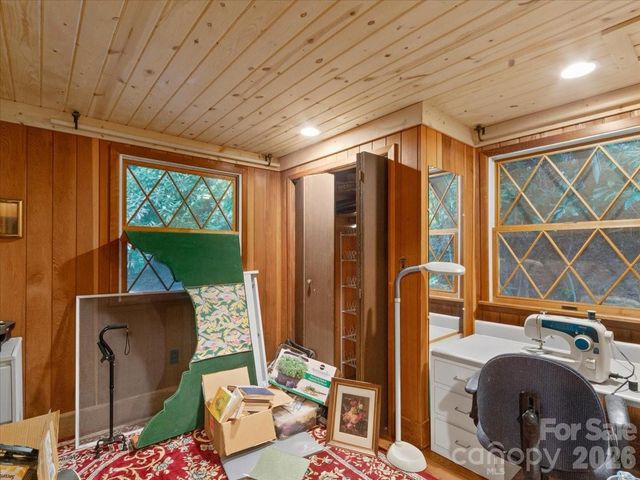 119 Fox Den Road, Mars Hill, NC 28754