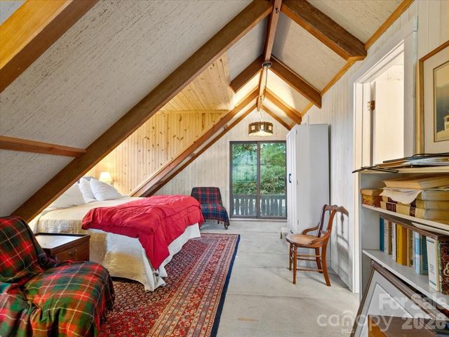 119 Fox Den Road, Mars Hill, NC 28754