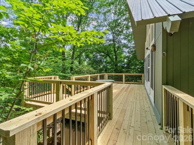 119 Fox Den Road, Mars Hill, NC 28754