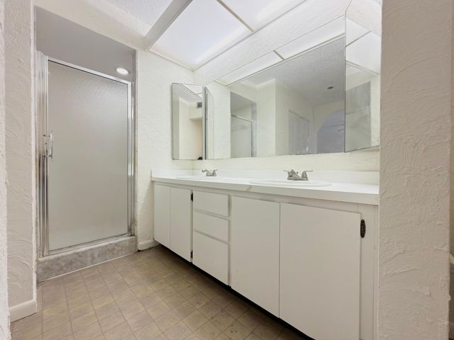 710 7th Lane, Palm Beach Gardens, FL 33418